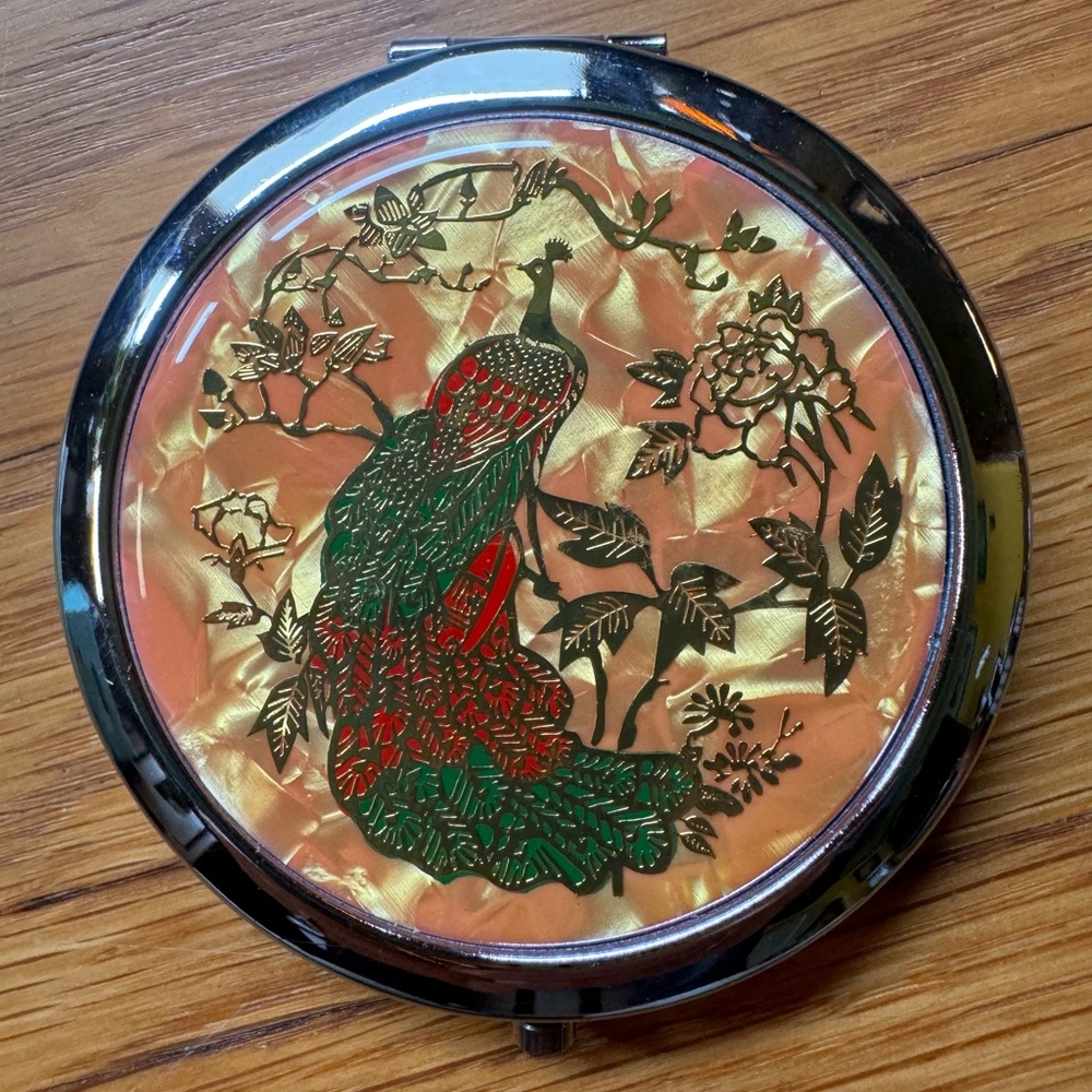 Mirror Compact Lot 2 - image 1